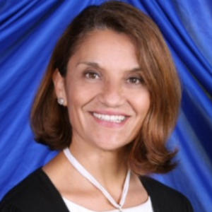 Dr. Saskia Estupiñán-Day